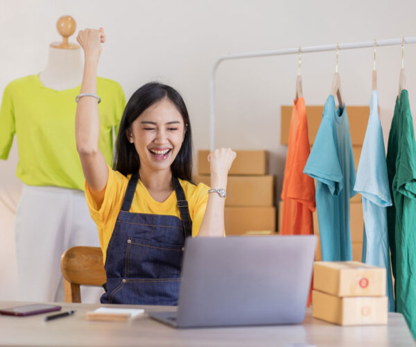 How Online Marketplaces Are Transforming Buying & Selling in Kerala